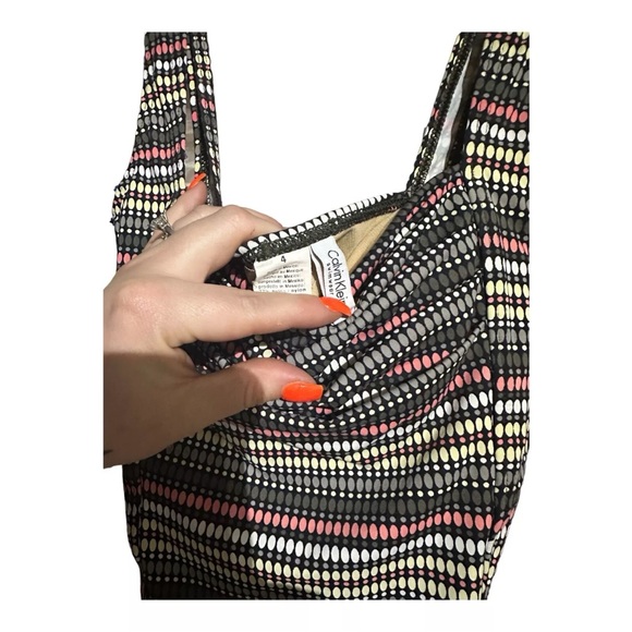 CALVIN KLEIN size 4 blue, pink, black geometric padded one-piece SWIM SUIT - Picture 4 of 4